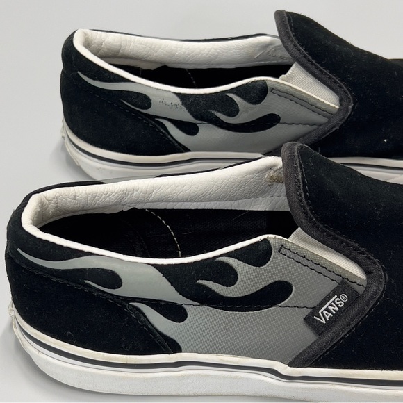 VANS black and Gray  Flames US 6 Juniors slip On Sneaker Shoe - Picture 11 of 14